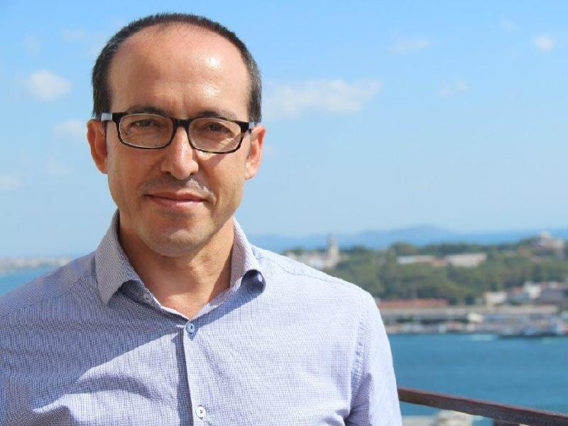 Burhan Sönmez